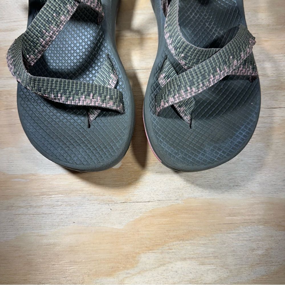 Chaco Green and Pink Sandals Women’s Size 7 - Picture 4 of 8